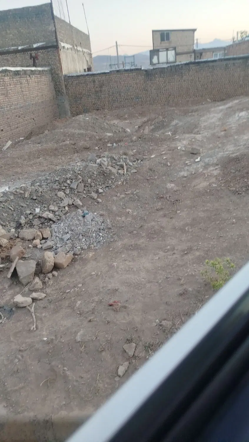زمین مسکونی۱۲۸ خلیل اباد زیرمنبع اب