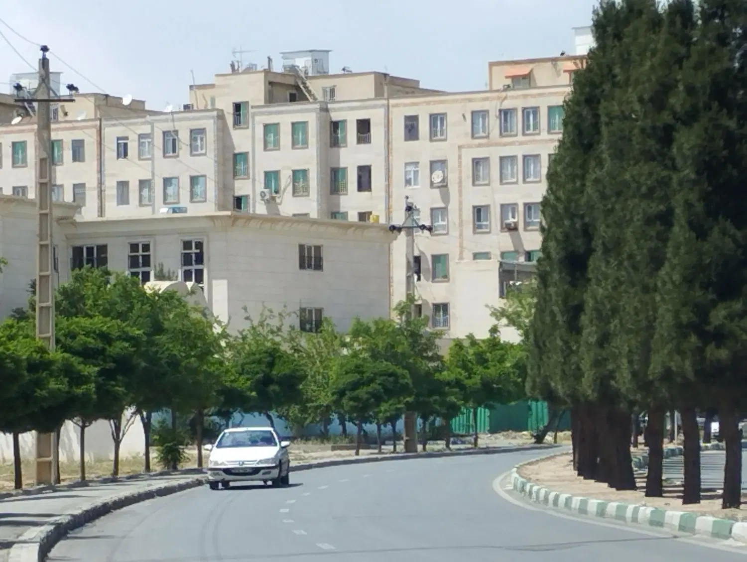آپارتمان ۱۰۳متری  ساماندهی مهرشهر شهرک نور