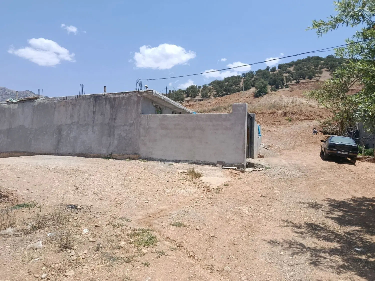زمین ۲۰۰متری خوش آب وهوا