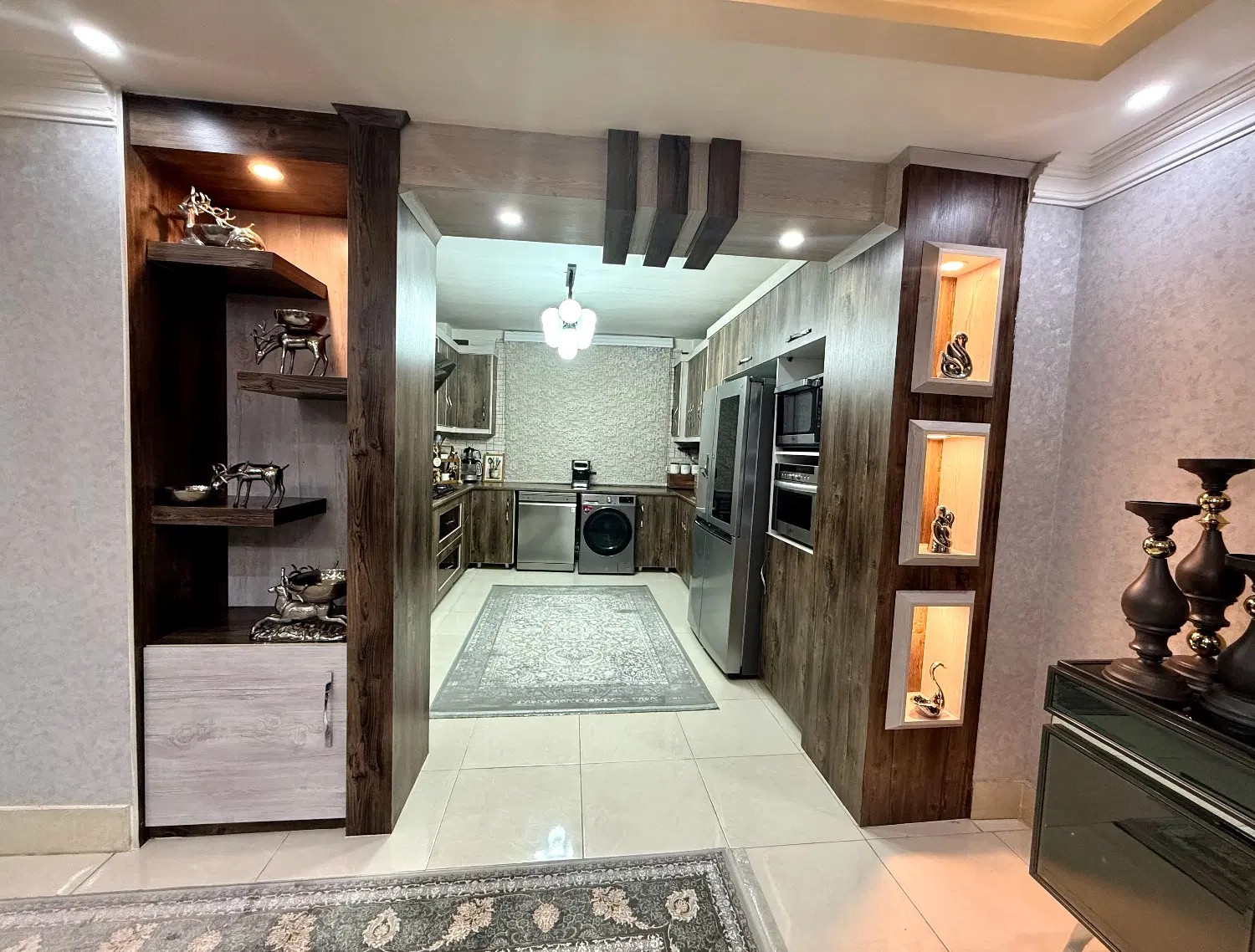 ۱۰۲ متر نیمه ویلایی خیابام امام رضا