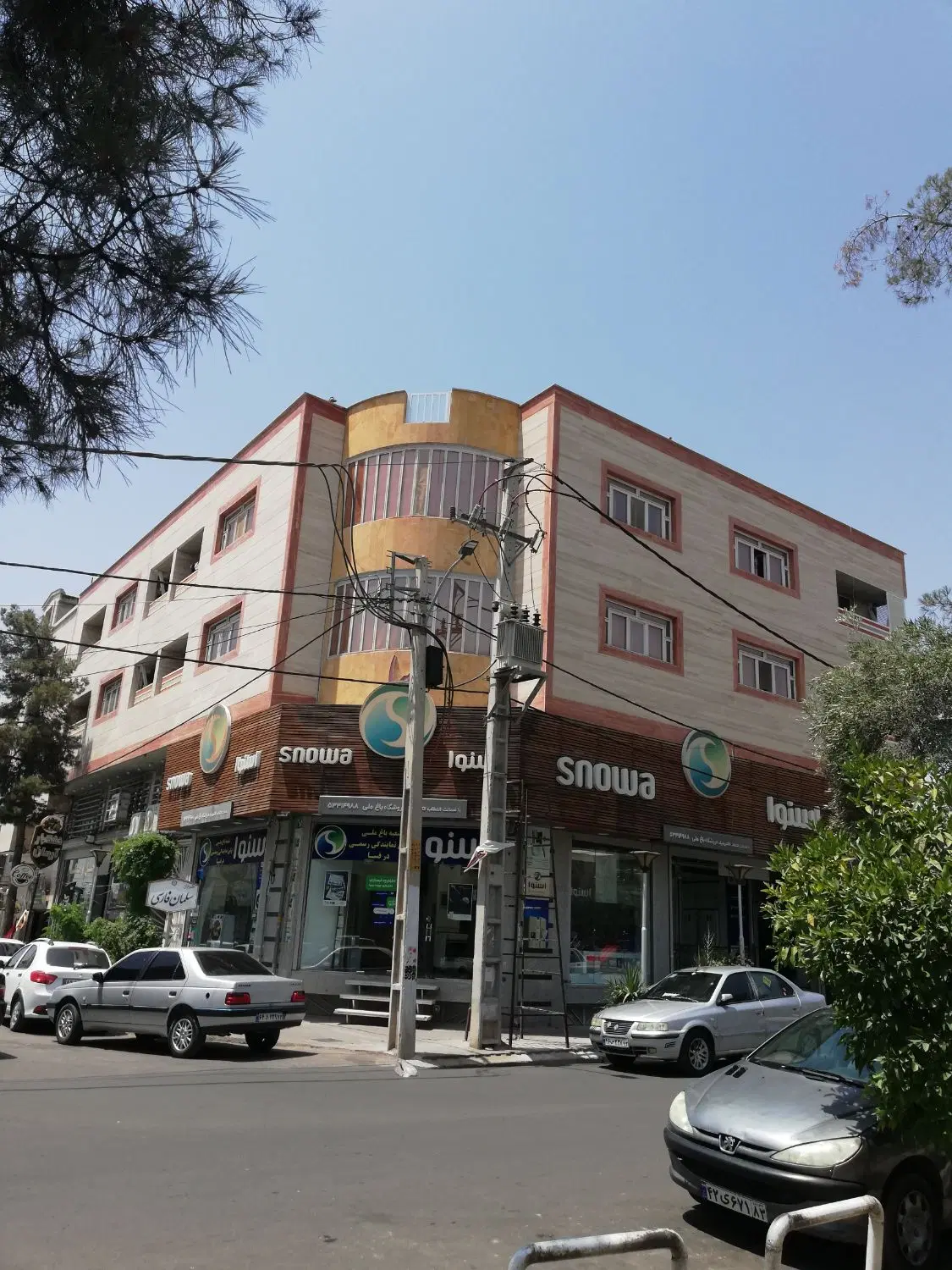 یک زیرزمین به متراژ 120 متر مربع
