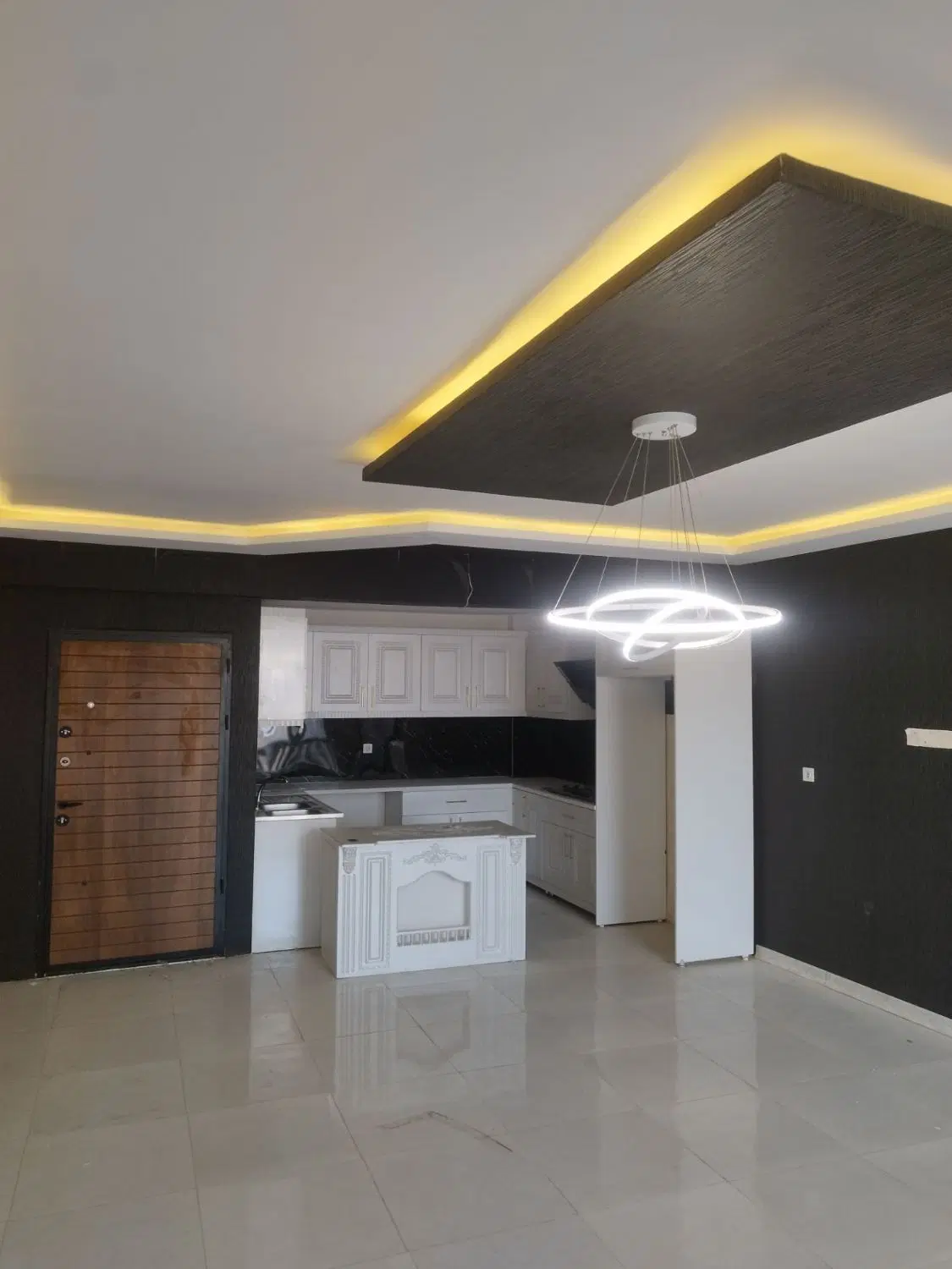 رهن کامل آپارتمان ۱۰۰ متری دوخوابه نورگیر