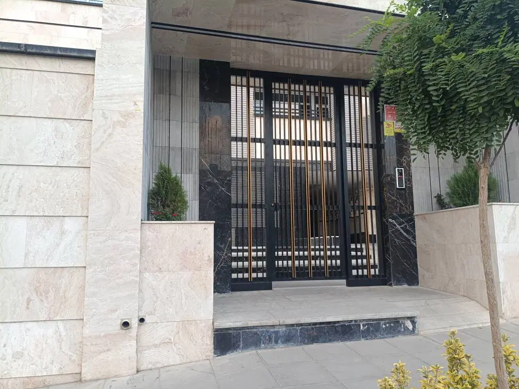 ۹۲ متری اردلان ها