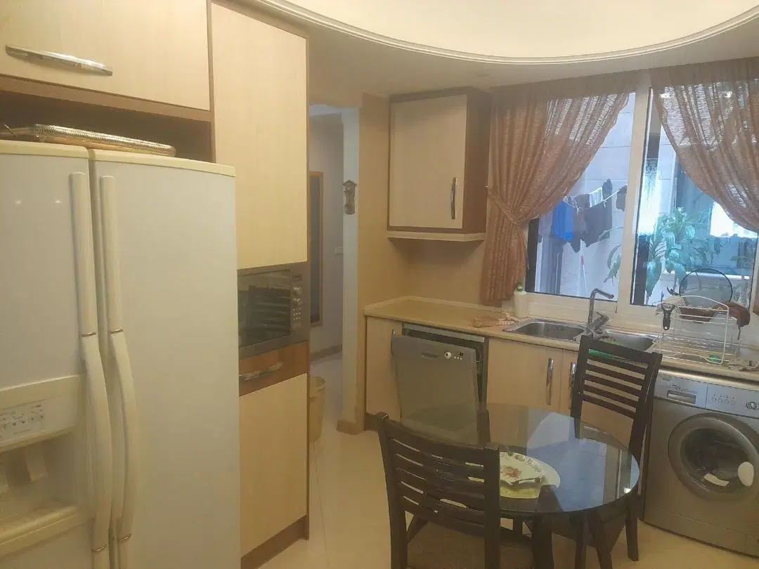 محسنیان 200 متر 3 خوابه فروشی