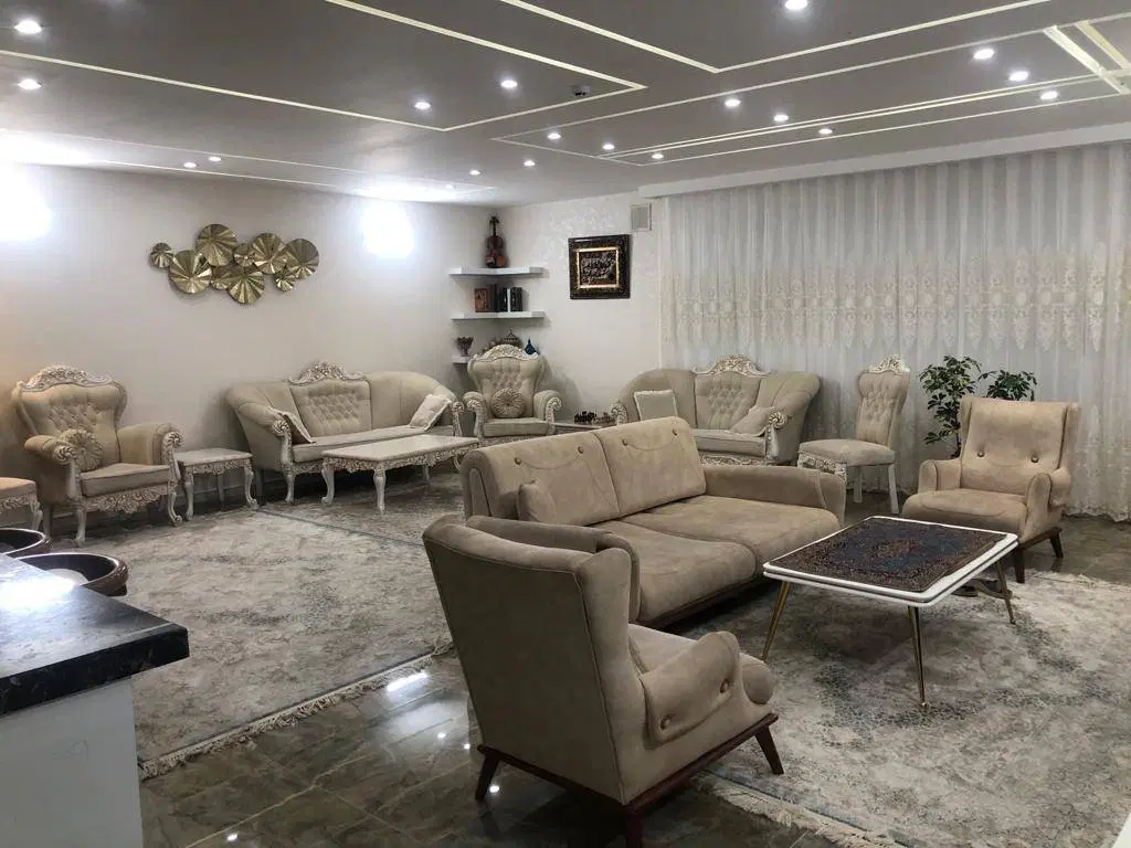 آپارتمان ۲۰۷ متری محلاتی