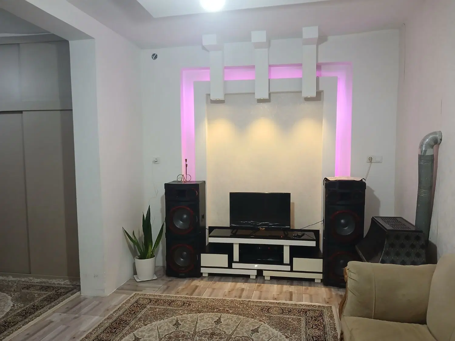 خانه ویلایی دربست.۱۰۵متر.دشت بهشت