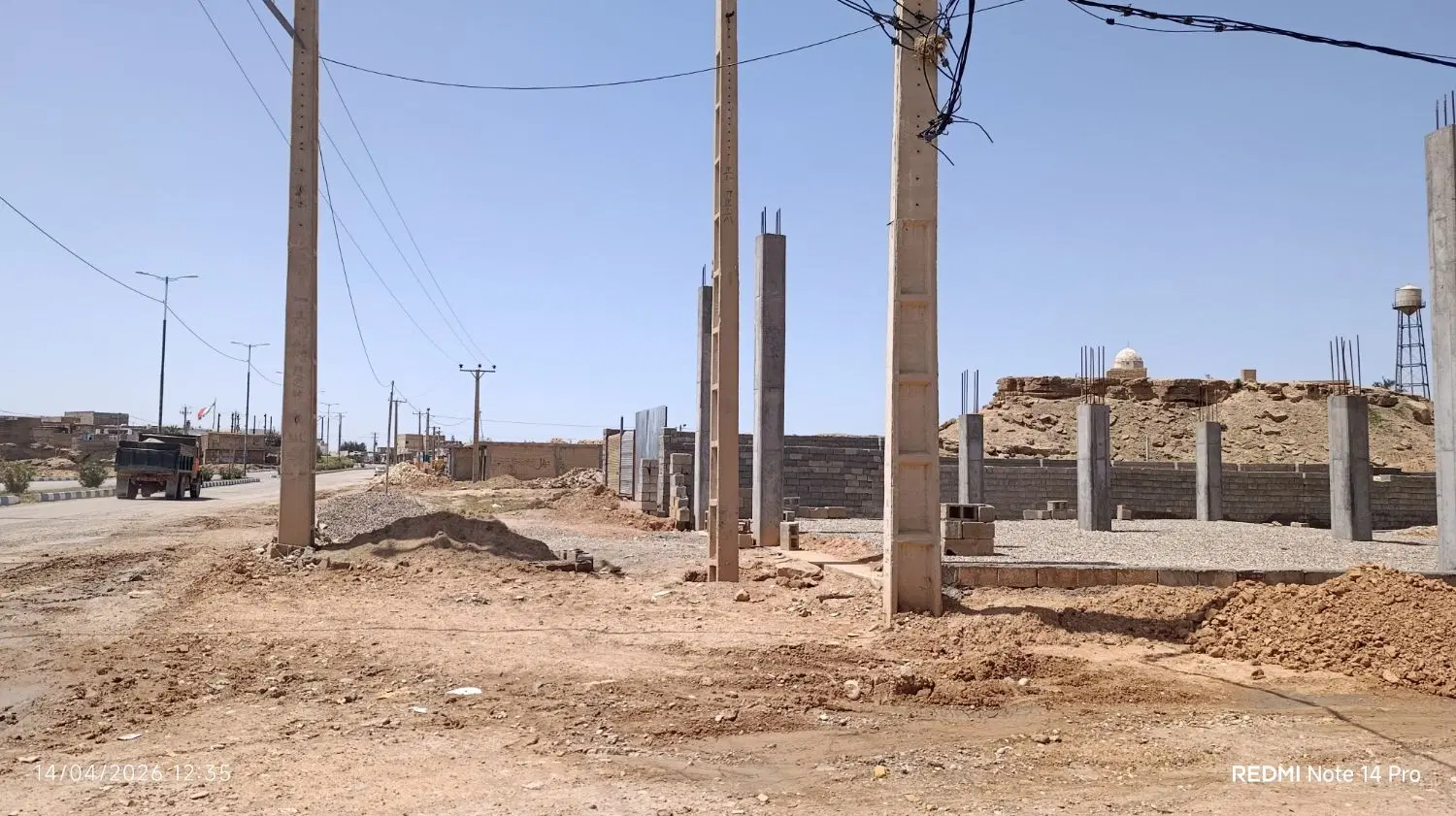 زمین مسکونی ۲۰۰ متر نزدیک به اصلی