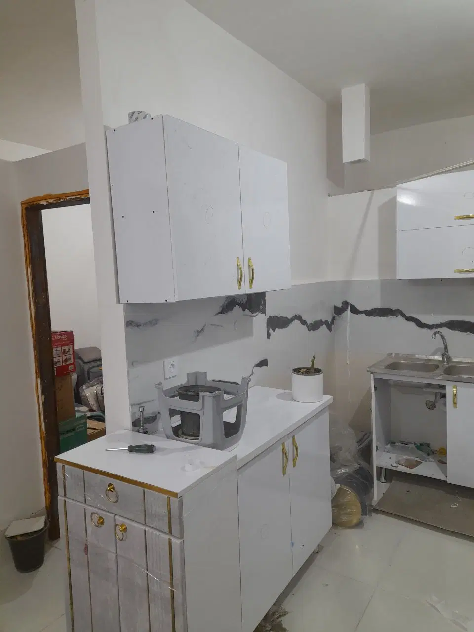 طبقه سوم با پارکینگ ۵۵متری