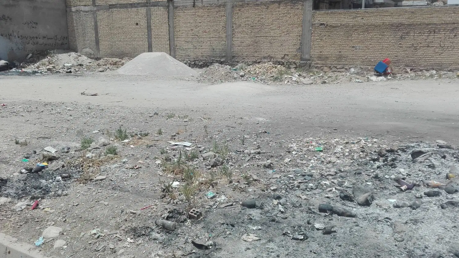 زمین فروشی ۳۰۰ متر دوکله