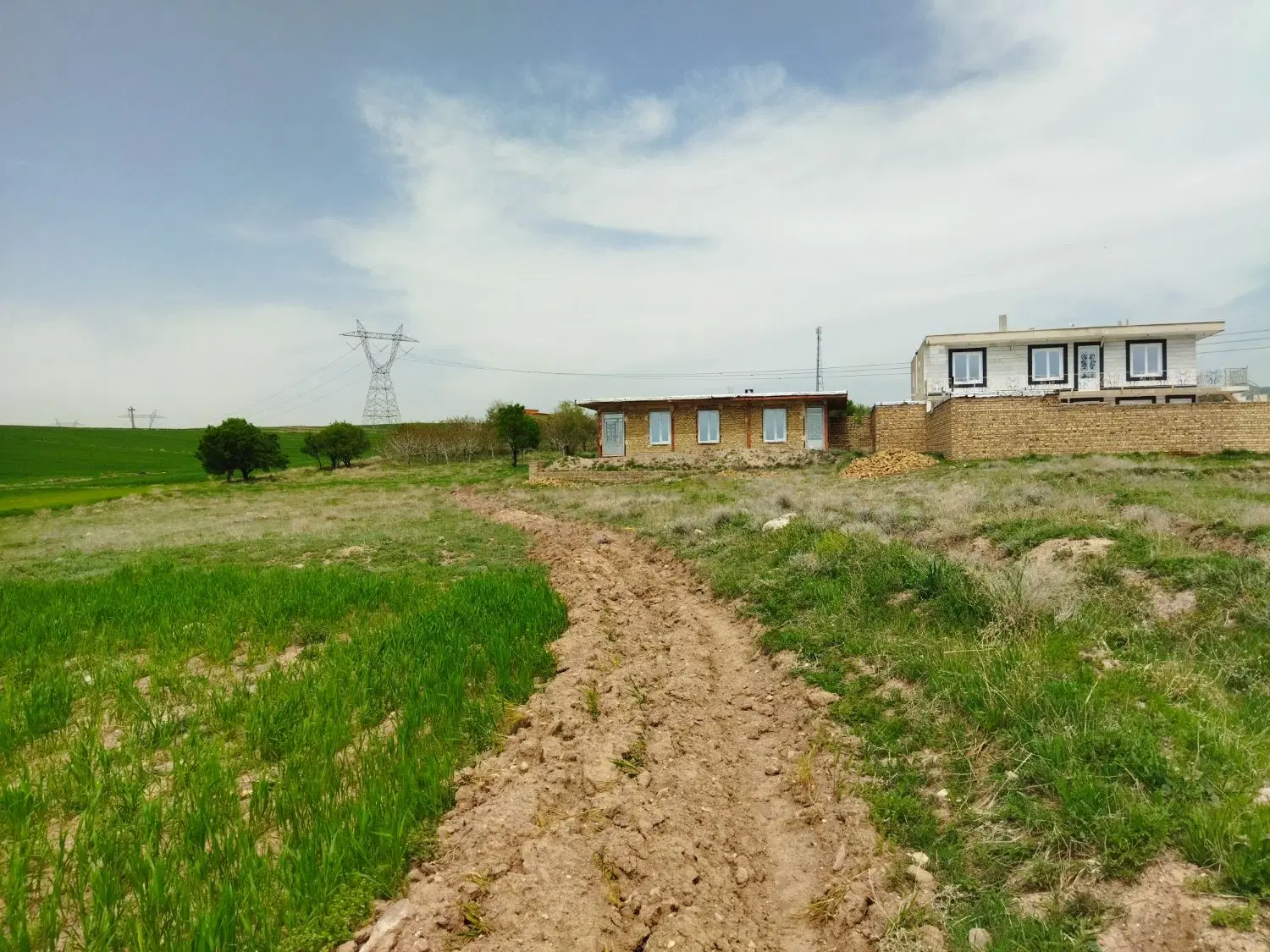 زمین مسکونی برای ساخت به متراژ ۴۵۰متر
