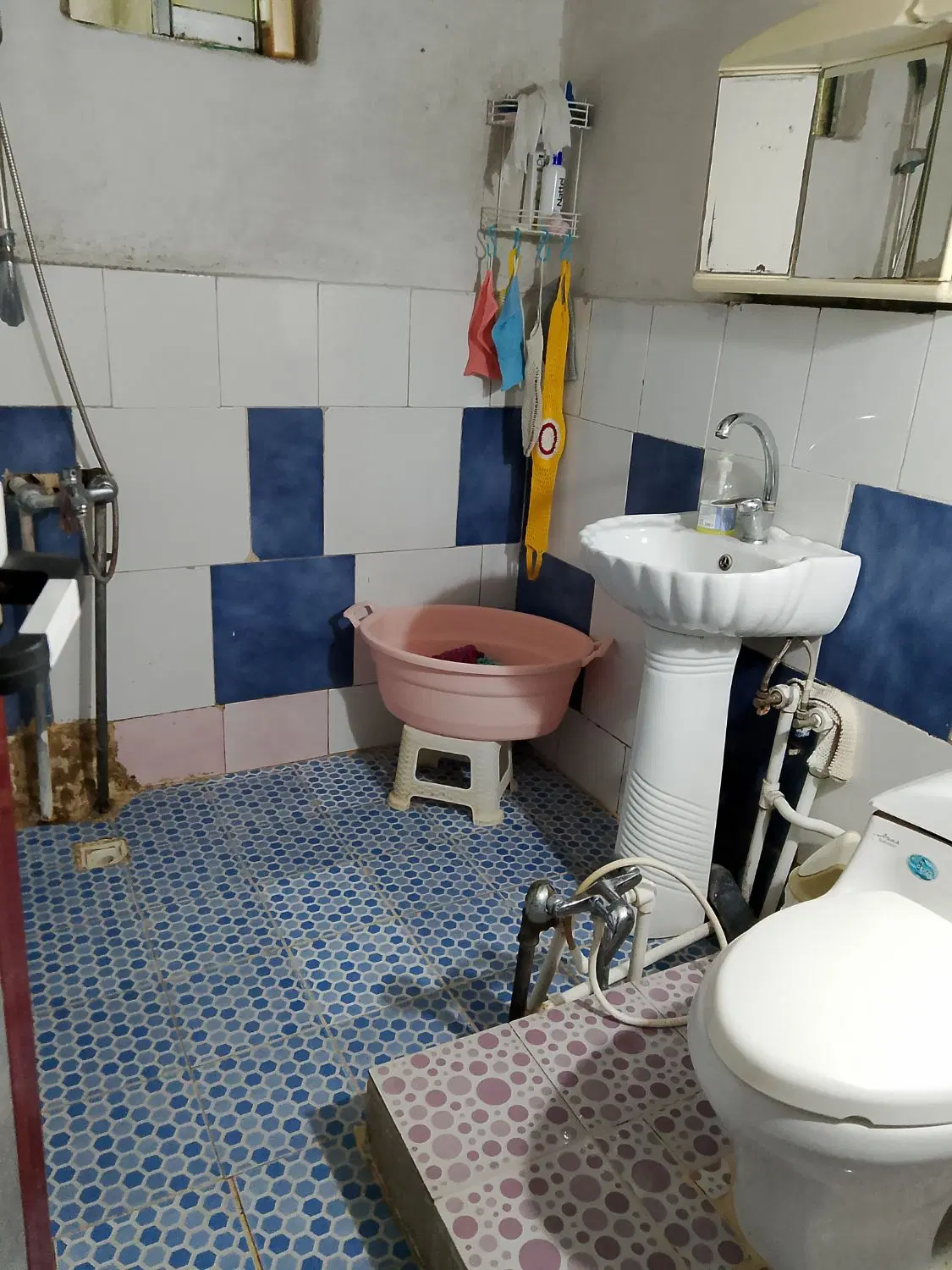 منزل مسکونی به متراژ ۲۱۲