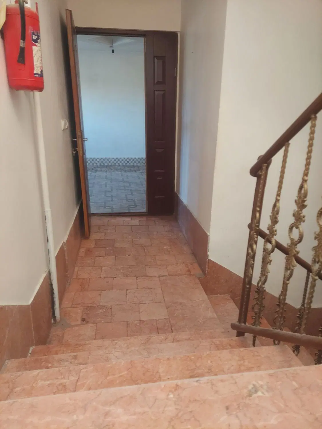 آپارتمان مسکونی جهت اجاره