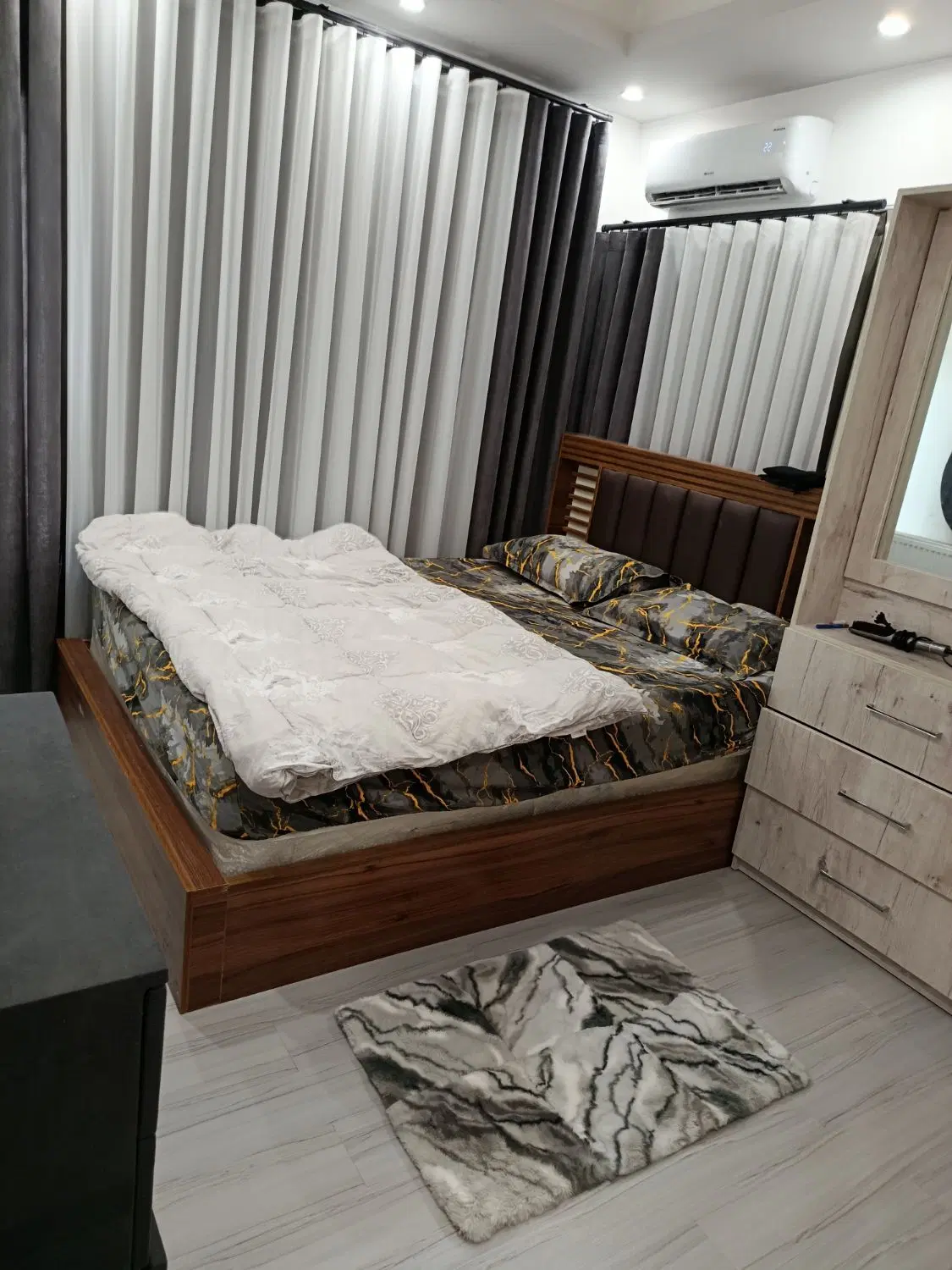 یکخواب ۶۵ متری سبزه میدان جنب علم الهدی شهرداری