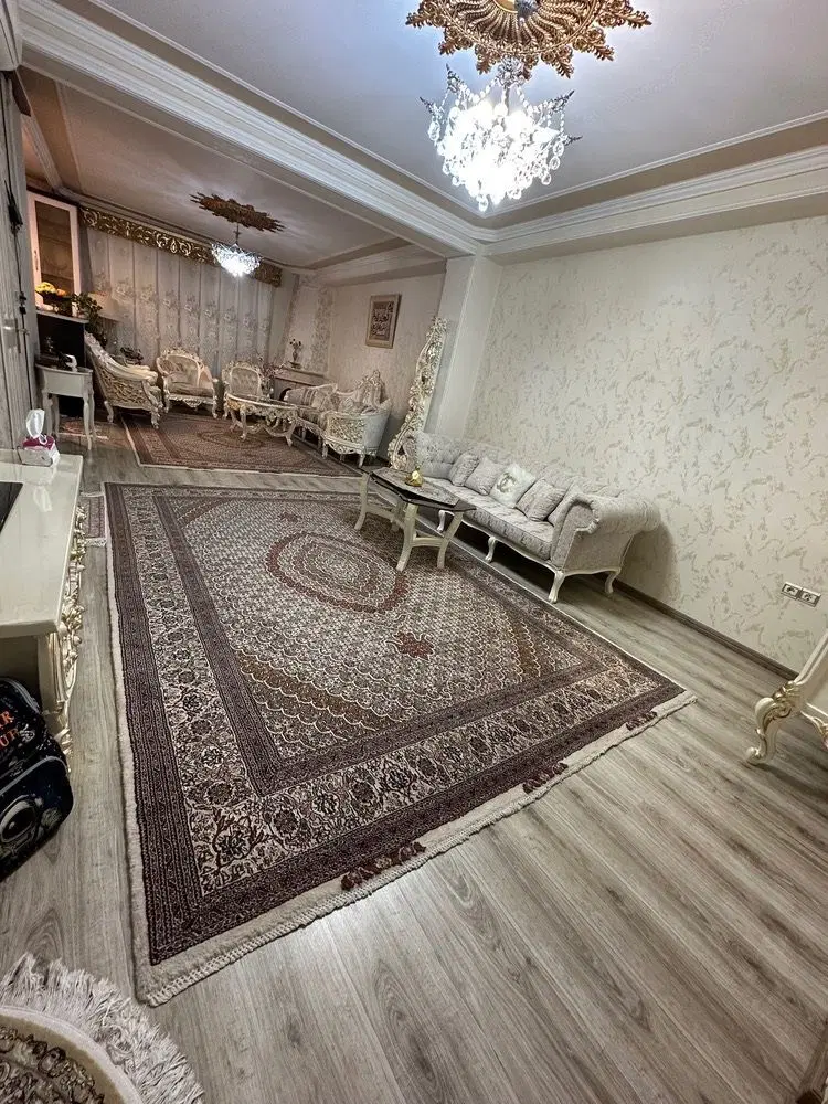 آپارتمان ۹۰ متری حافظ