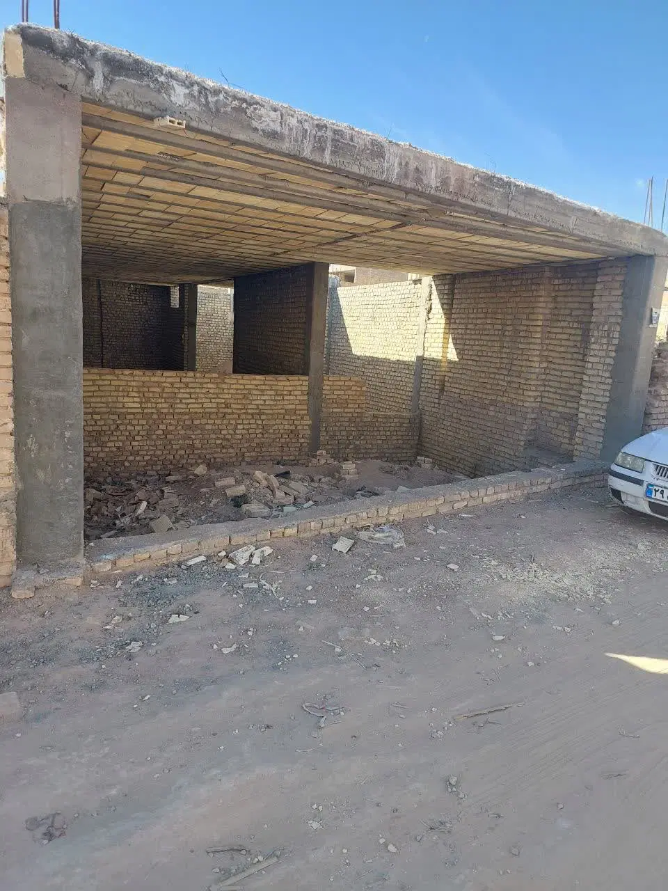 زمین نیمه ساز ۱۱۹متر