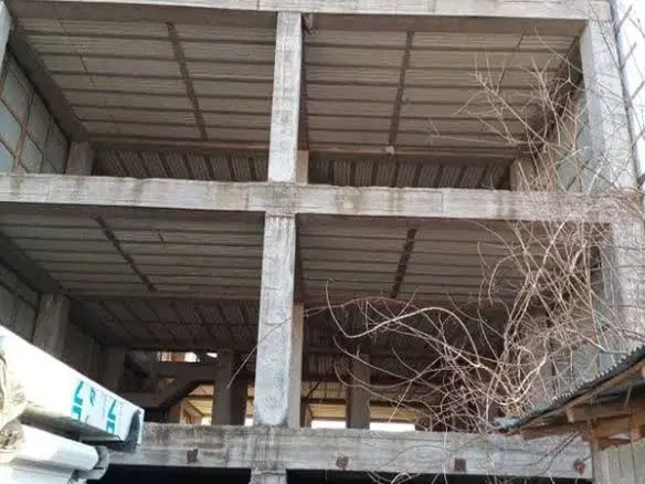 واحدسقف روی اصل خیابان24 متری پاسداران