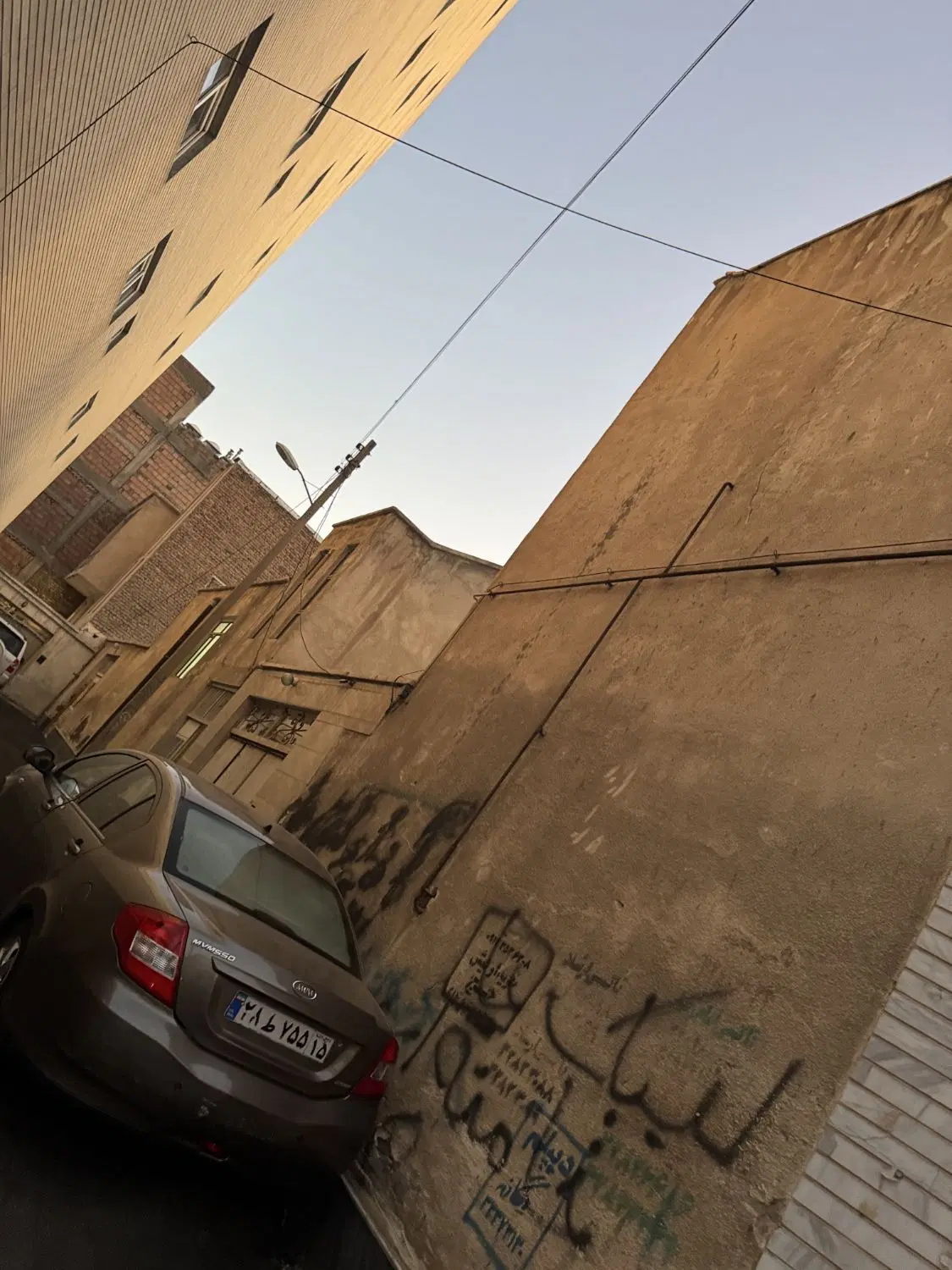 دو ملک مناسب ساخت و ساز در منجم شهرام