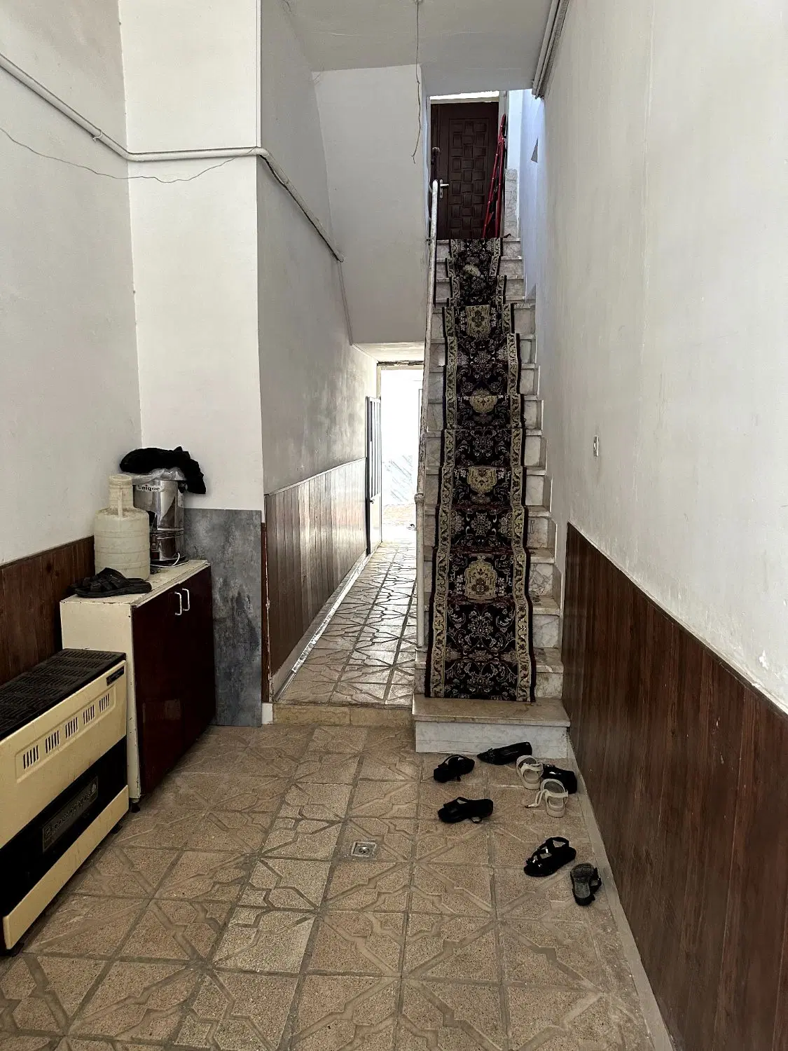 خانه ویلایی با مغازه عالی
