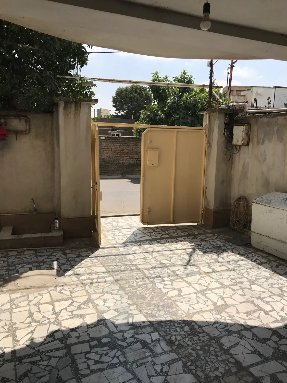 ویلایی اجاره انتهای خیام شمالی املاک بهاران