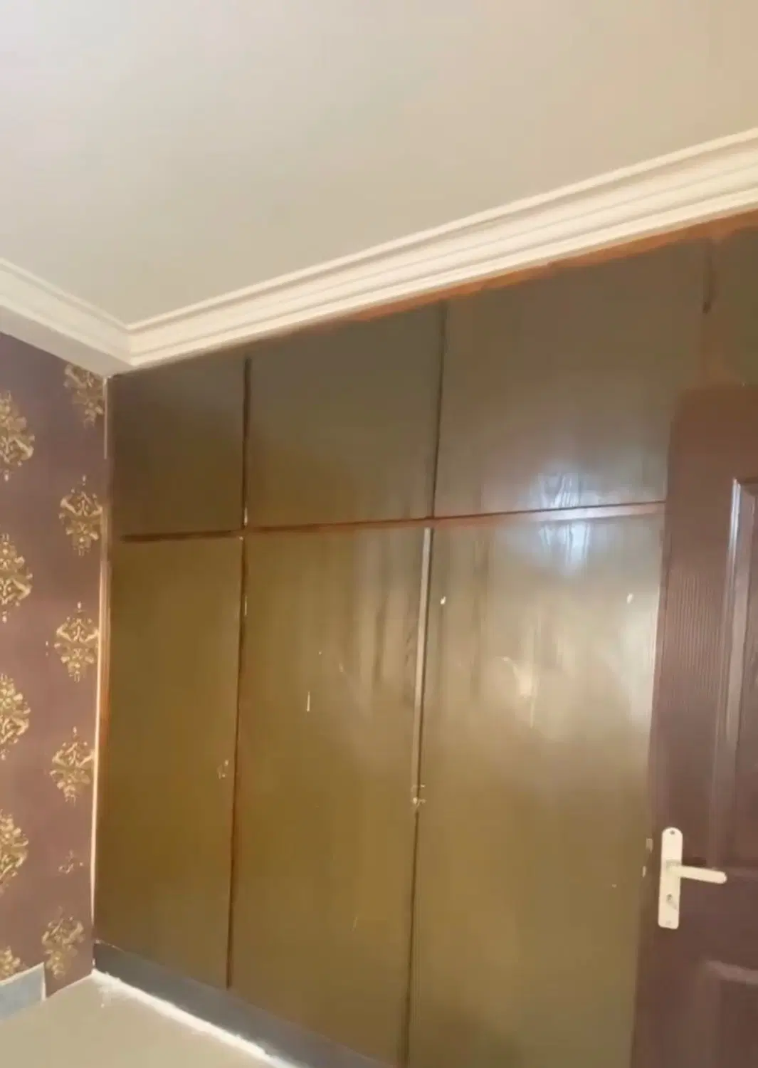 آپارتمان فروشی فلکه ترمینال املاک بهاران گنبد