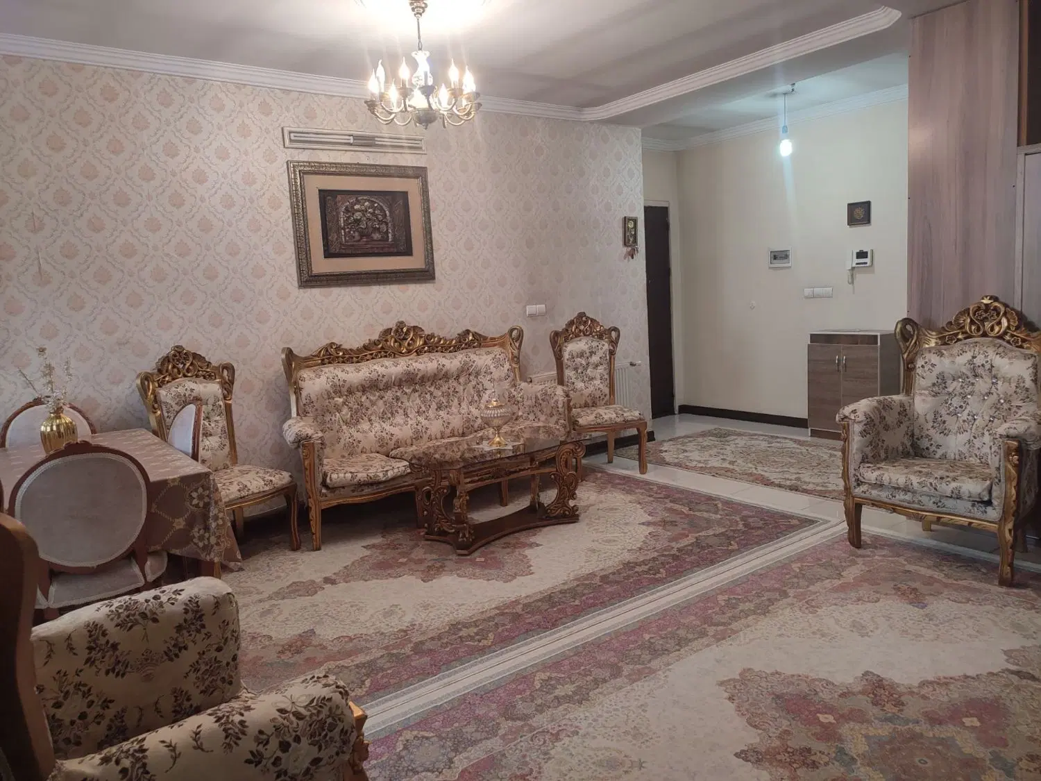 واحد ۸۰ متری ۲خواب فول امکانات