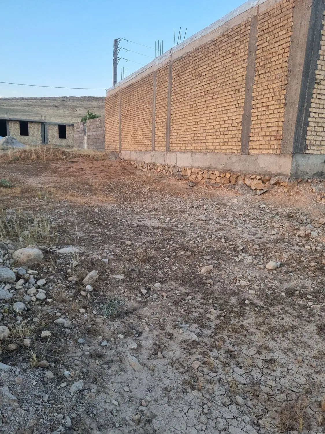 زمین شهرک وحدت طولیان.خانه کلنگی متراژ۴۵۰ متر