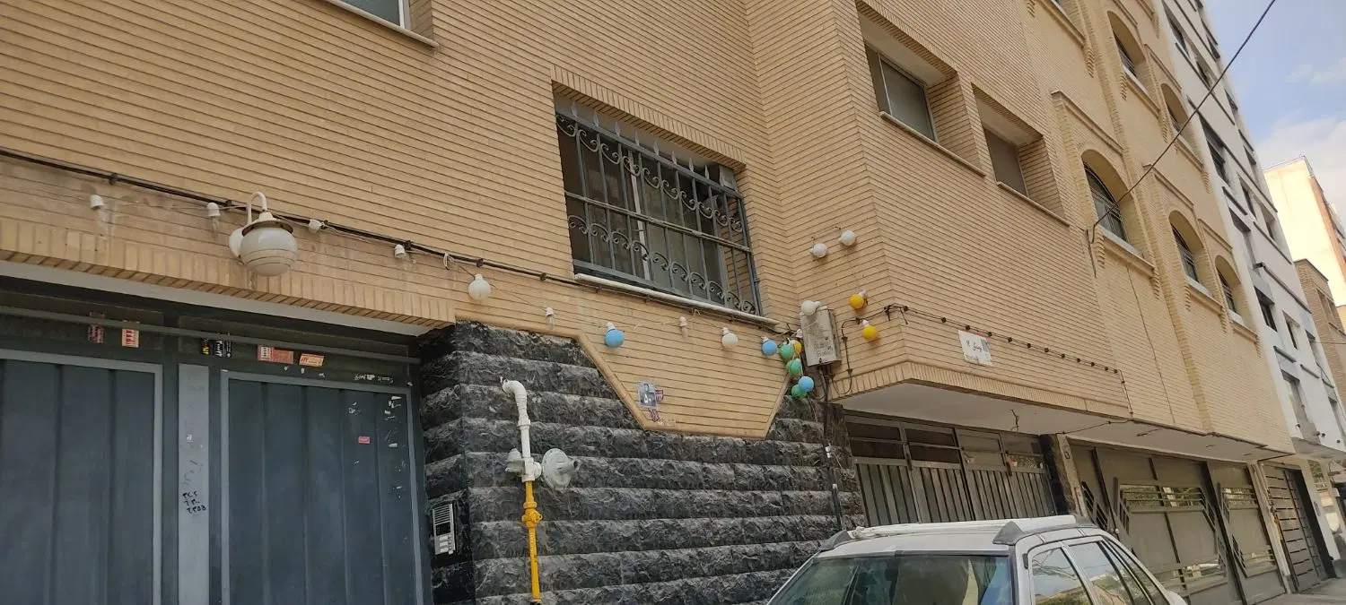 ویلایی سه طبقه