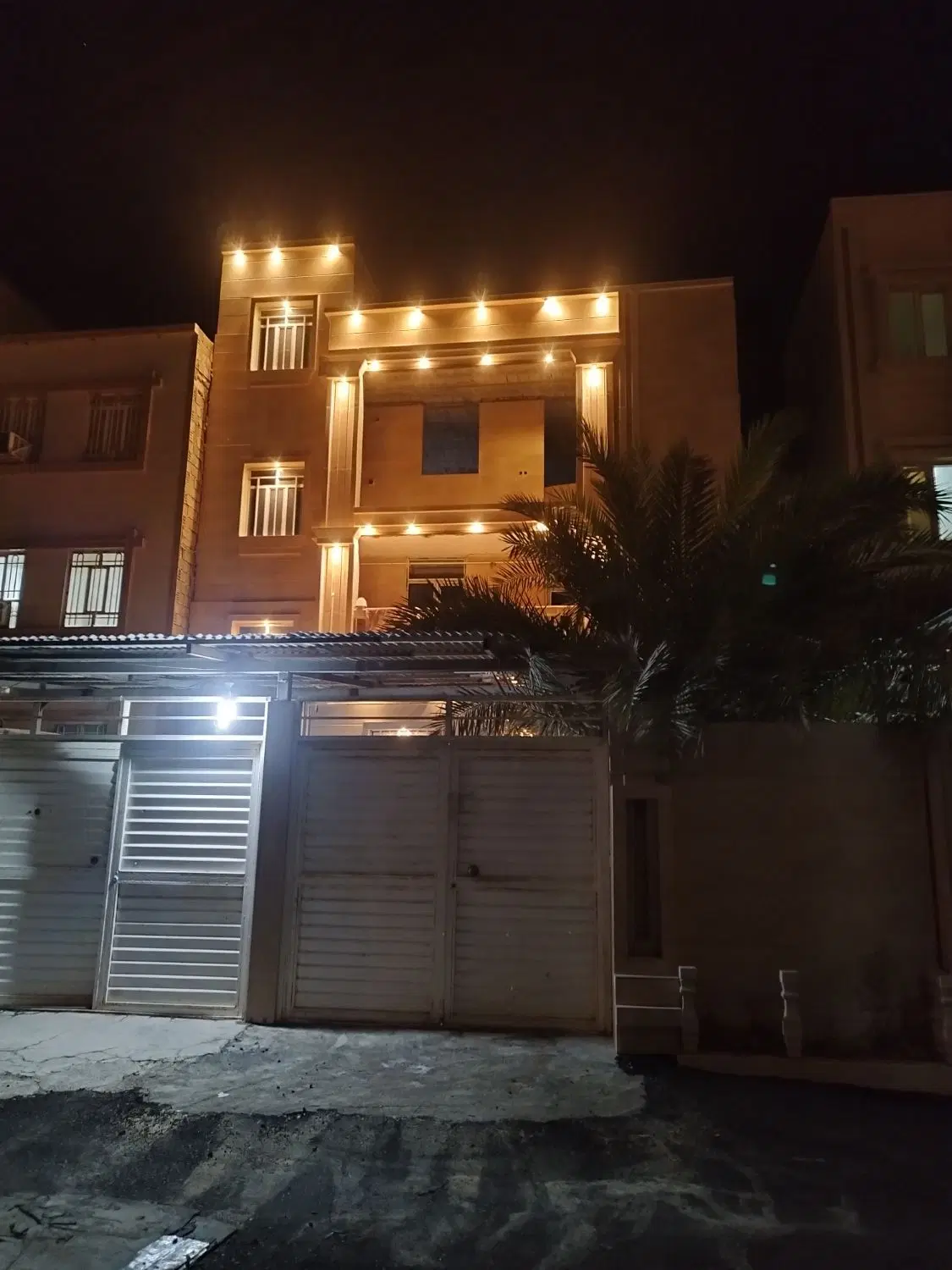 خانه فروشی فاز۶