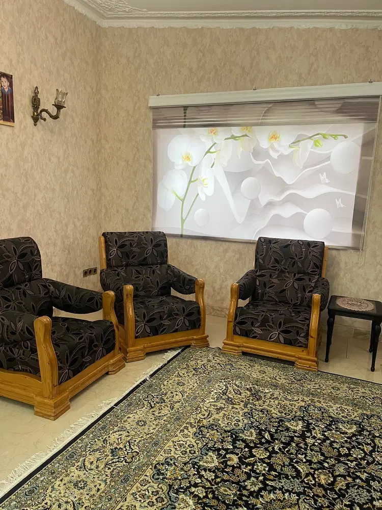 ویلا تمیز و محله دنج و کوچه آسفالت دارای پارکینگ