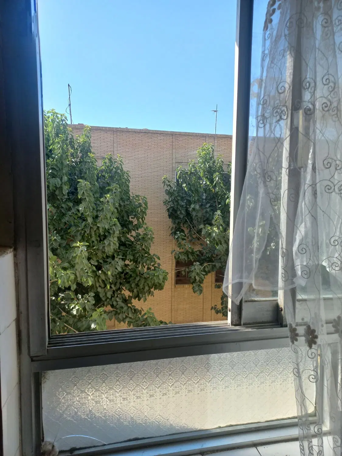 آپارتمان دوخوابه سند 6 دانگ