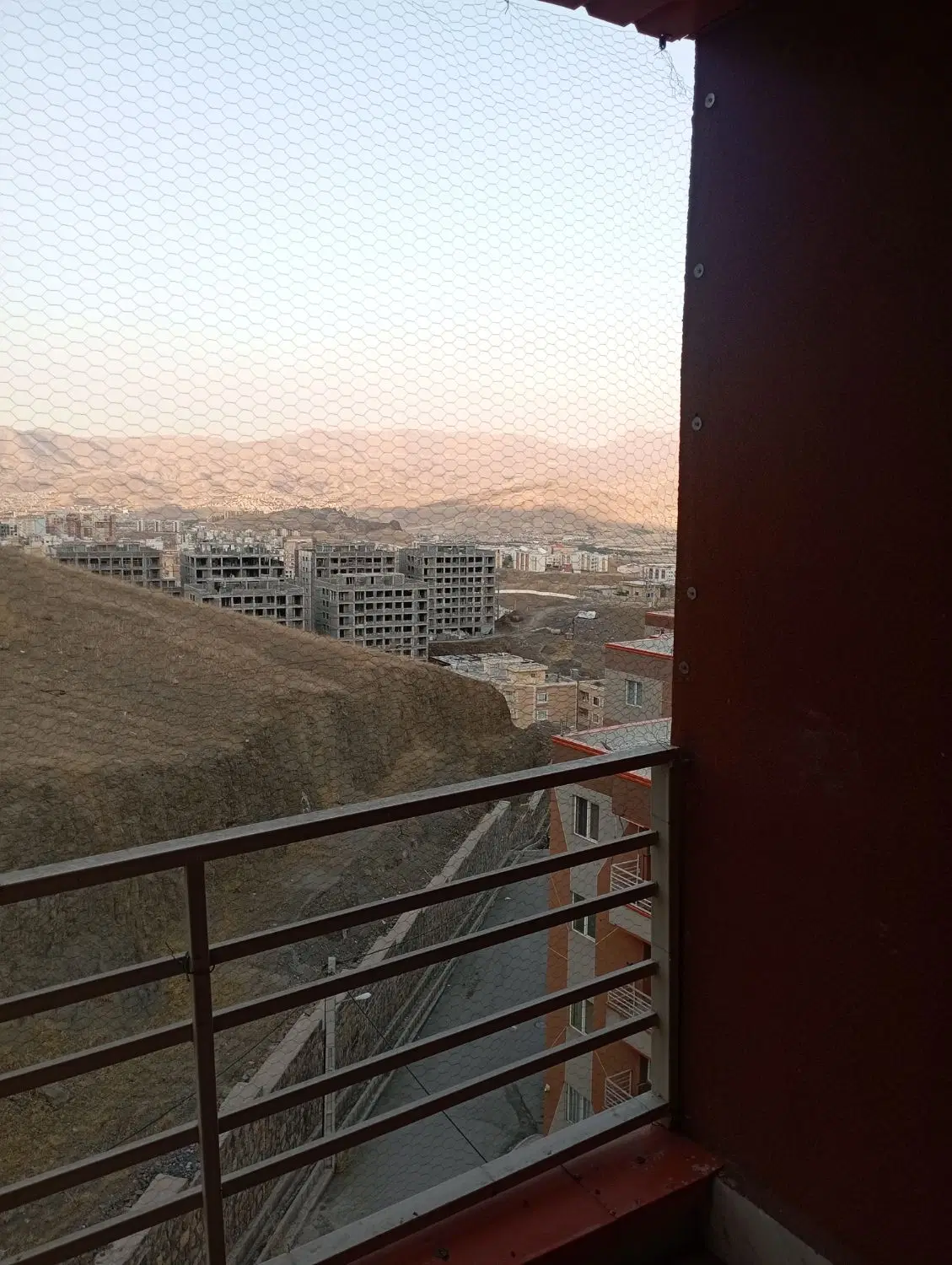 آپارتمان ارغوان ویلاشهر