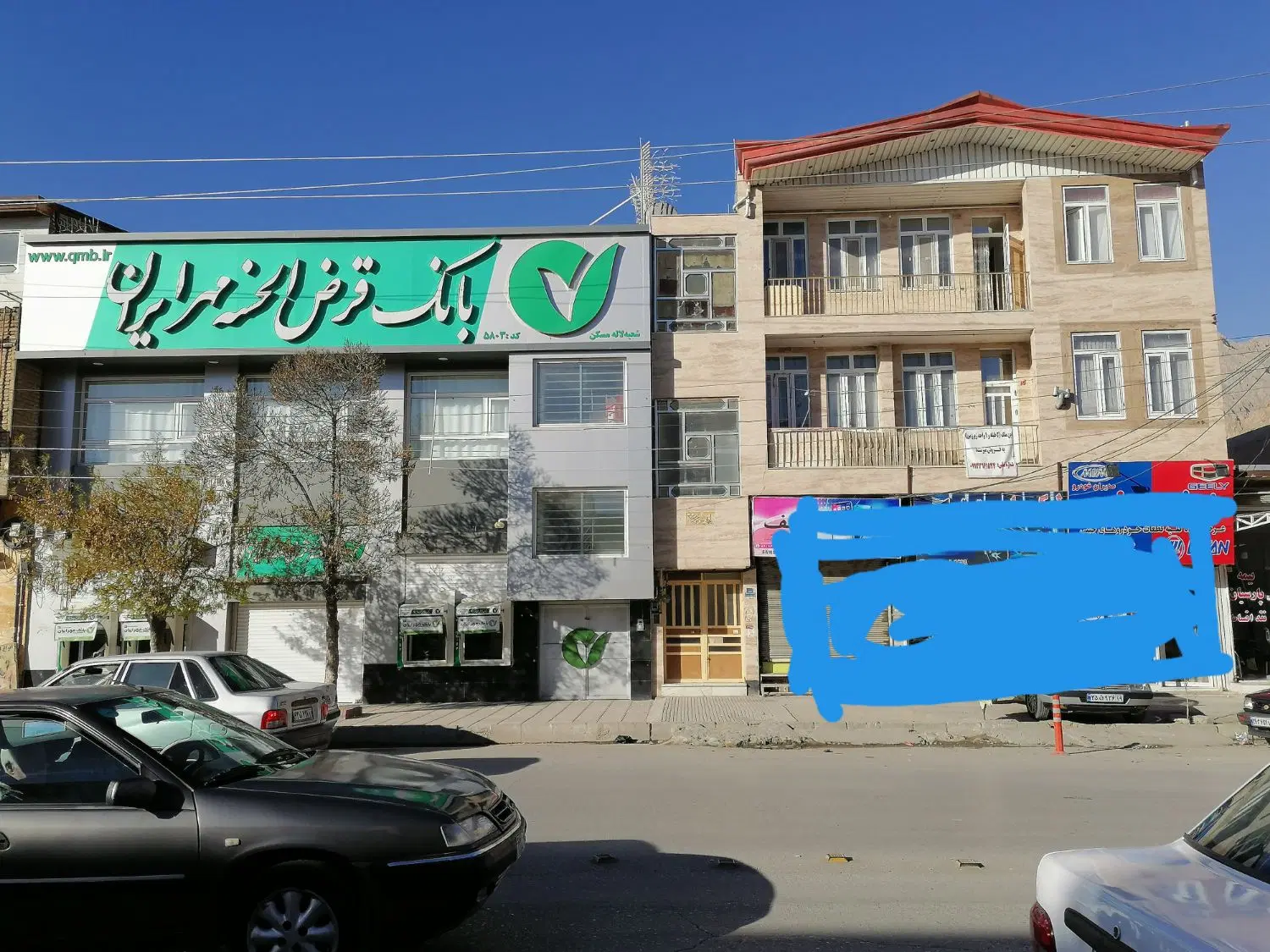 دو طبقه و زیر زمین بر خیابان 20 متری