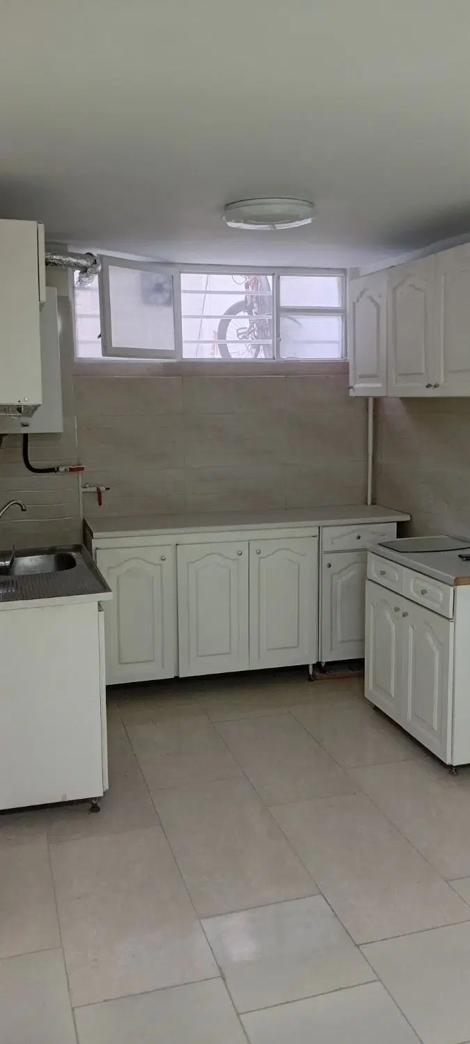 اجاره زیرزمین (۶پله) بازسازی شده