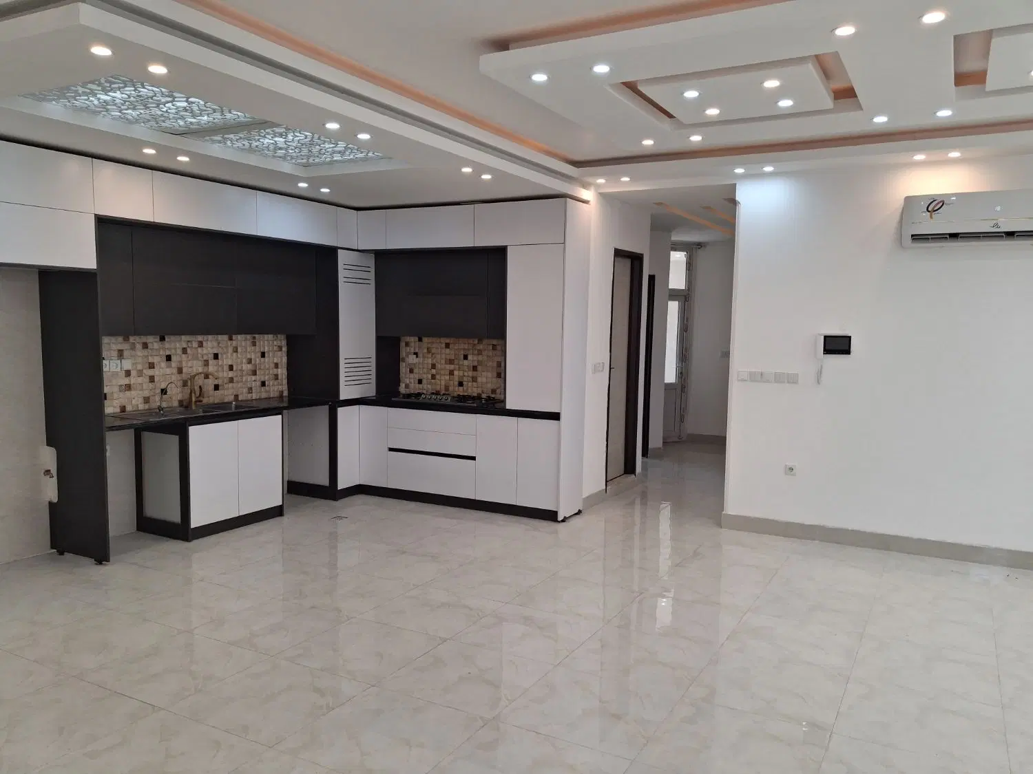 امکانات کامل