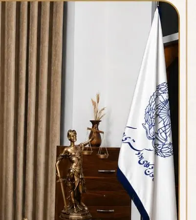 دفتر کار در واحد اداری در مرکز شهر