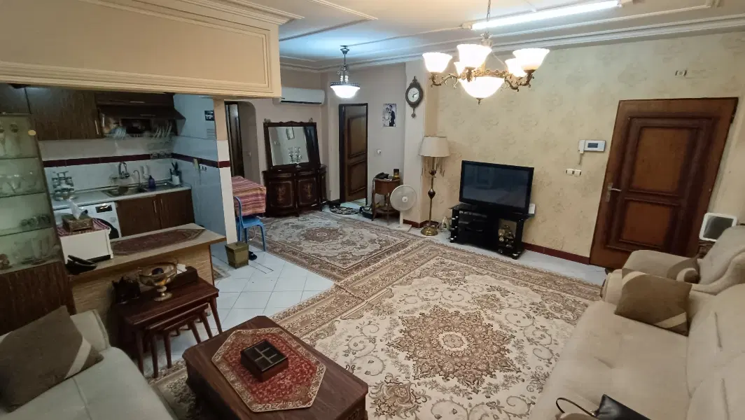 شکاری فروش آپارتمان 86 متر 2 خواب سند دار