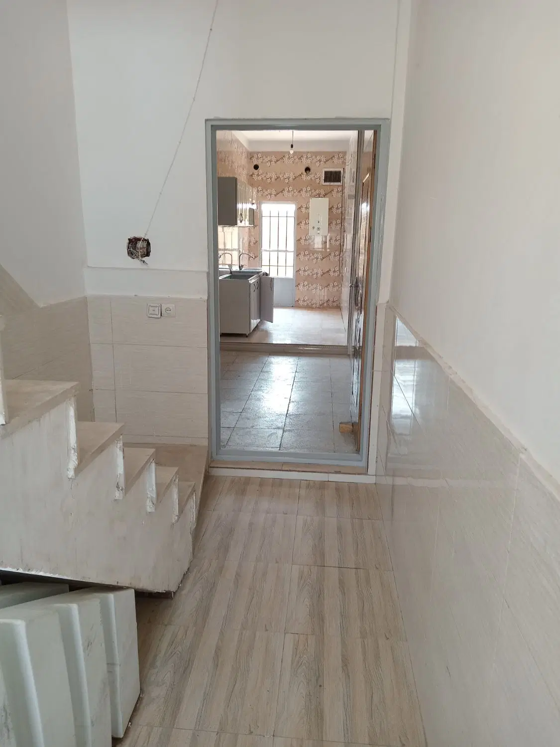کارگاه  آپارتمان اجاره