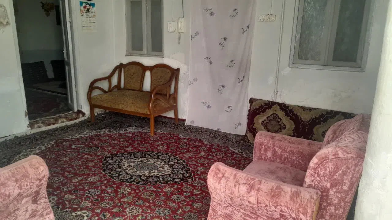 نیازمند هم خانه خانم
