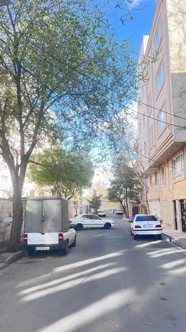 فروش ۶۵ متر تک‌ خواب پارکینگ و انباری