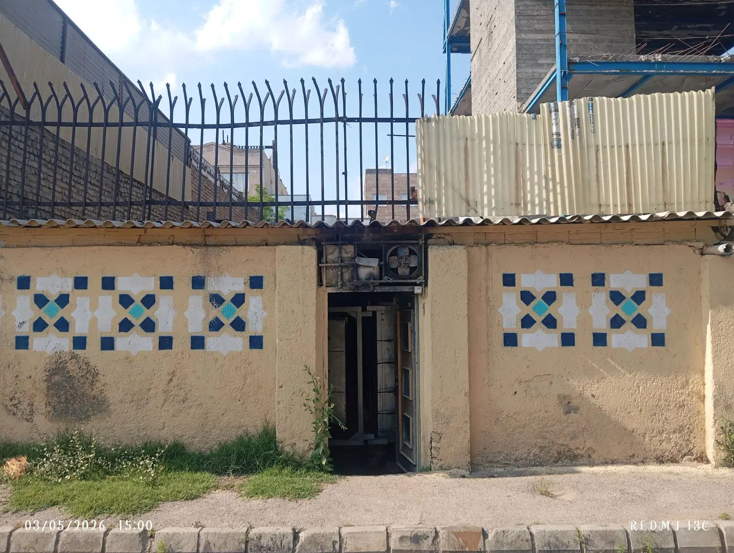 ۱۵۷ متر ملک کلنگی در بلوار شهید رستمی