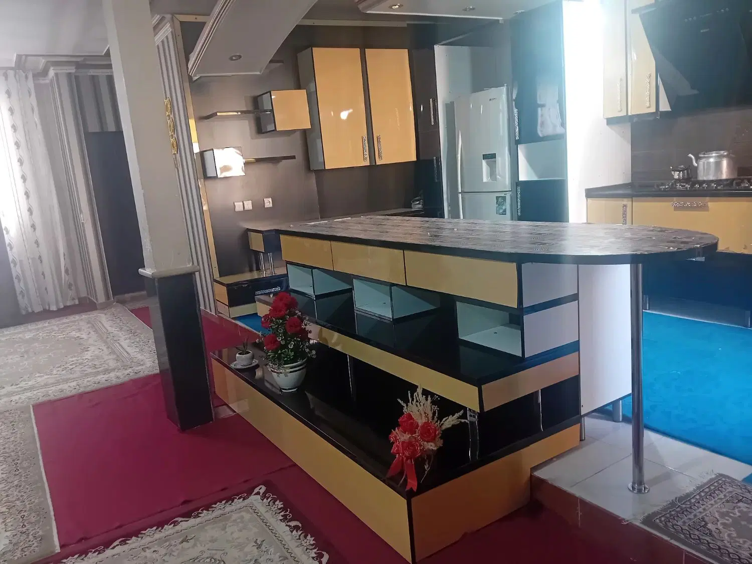 آپارتمان ۹۰متری وحیدیه شهریار