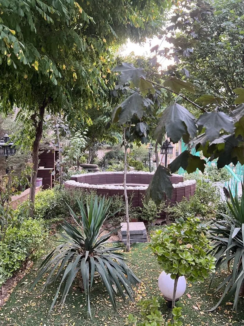 باغ ۱۰۰ متری با ۳۰۰ متر بنا