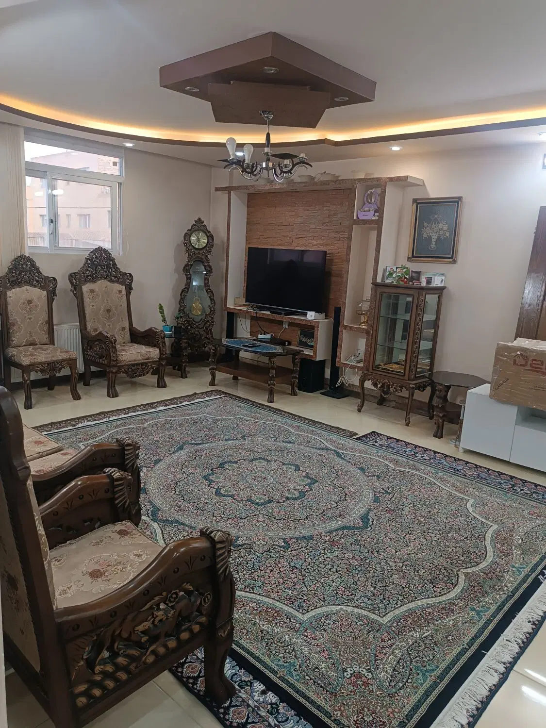رهن و اجاره دو خوابه لوکس و تمیز