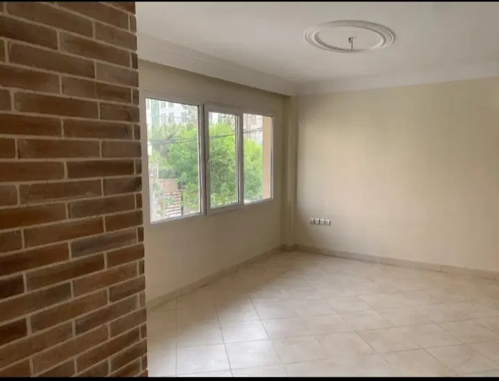 60متر ۱خواب نما ترکیبی ۱۰ ساله