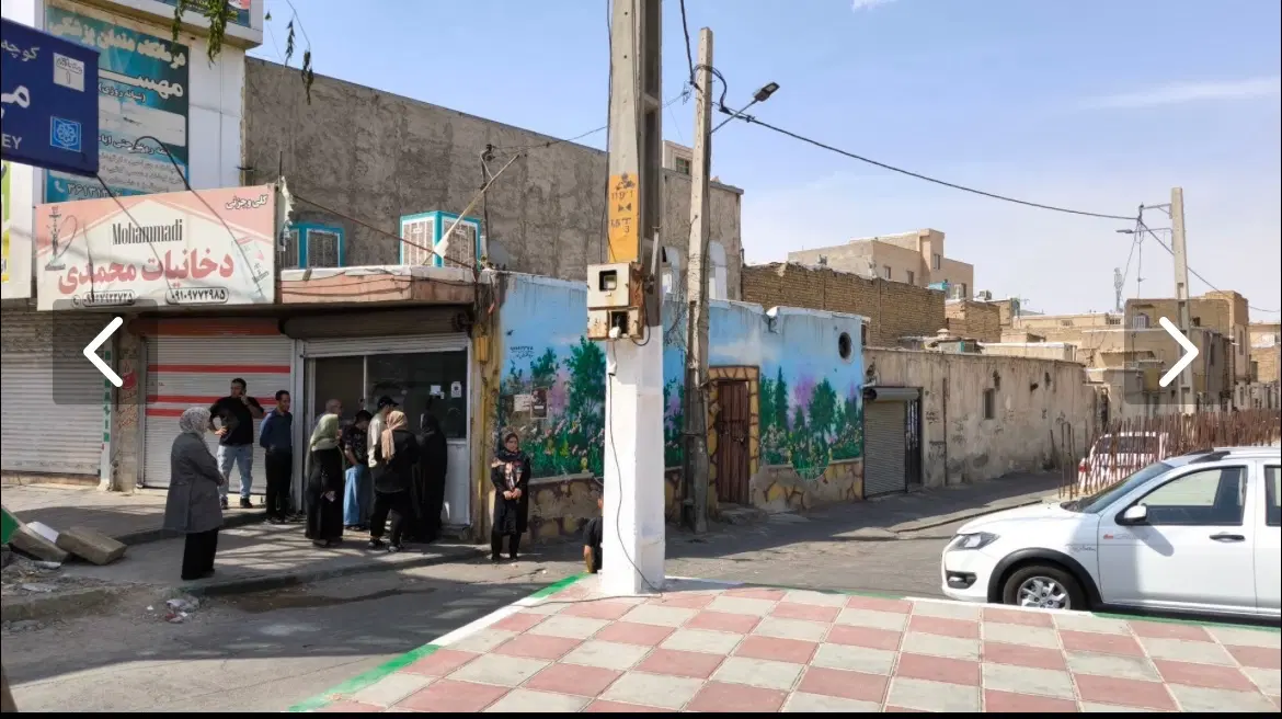 ۱۶۱_۵ملک تجاری مسکونی دو نبش خیابان اصلی باقر آباد