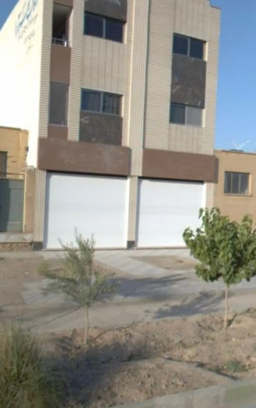 اجاره مغازه ۵۰متری بهارستان اردیبهشت شرقی