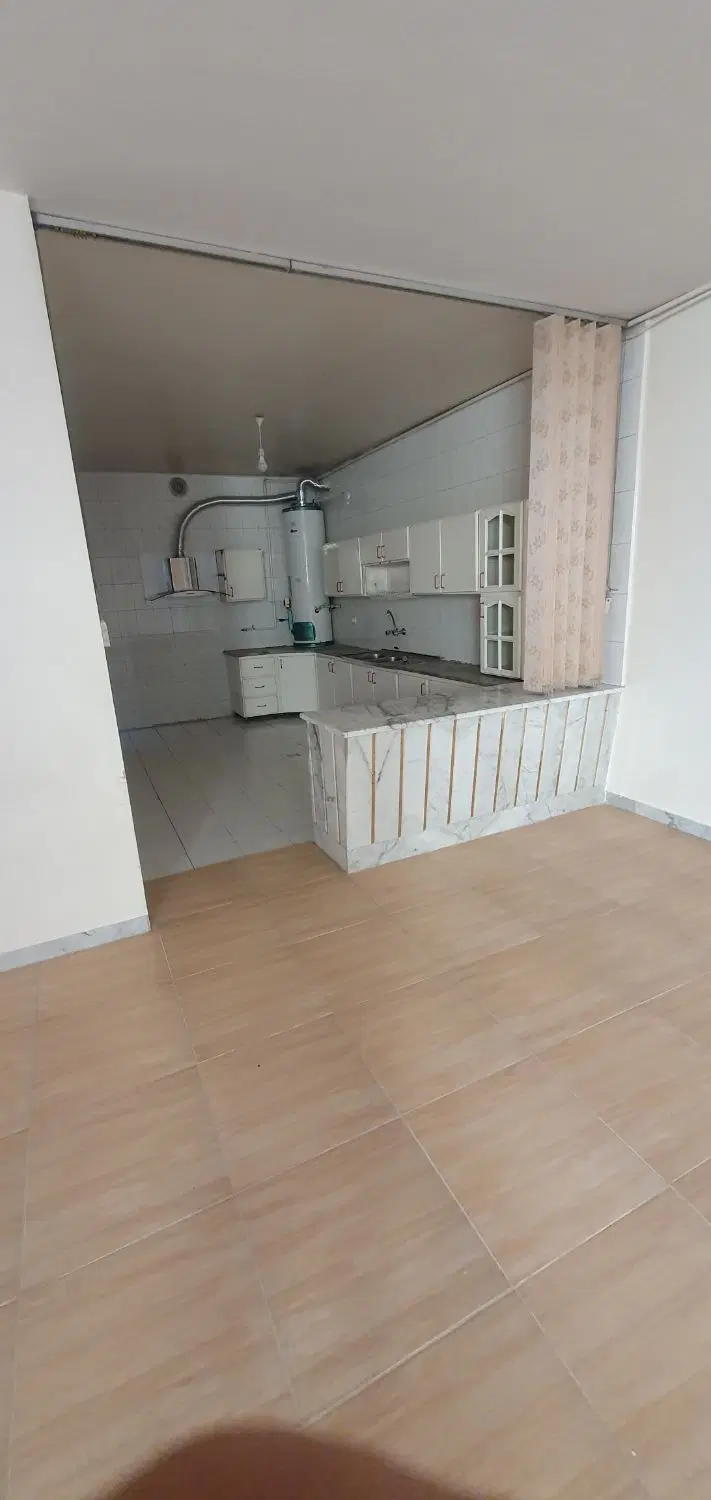 ۱۳۰ متری ۱ خواب همکف راه مجزا خیابان گلستان غربی