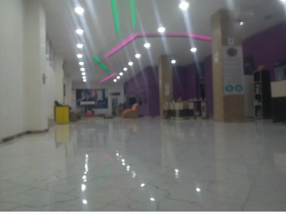 اجاره سالن خیابان دارایی مناسب تجاری اداری ۲۷۰ متر