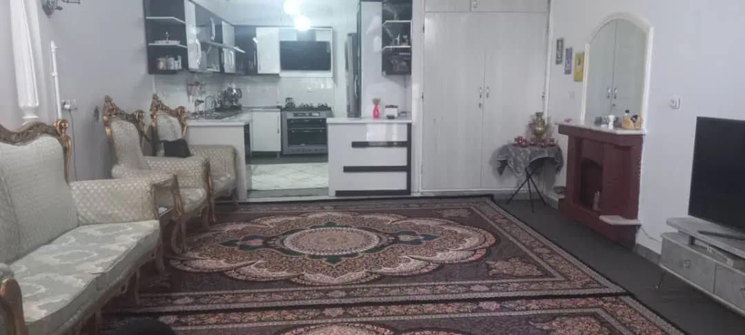 به نام خدا...خانه ویلا۱۰۰متری زاویه درب مشترک