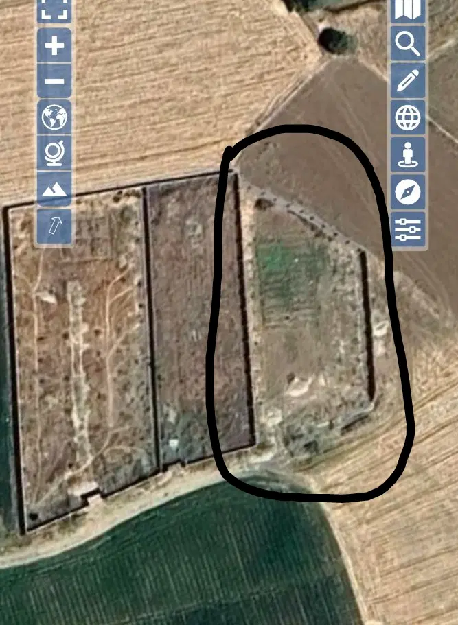 حیاط خانه باغ دشتروم